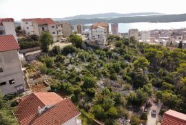 ŠIBENIK- ZEMLJIŠTE ZA 2 ZGRADE S DOZVOLOM I TOP POGLEDOM, Šibenik, Terrain