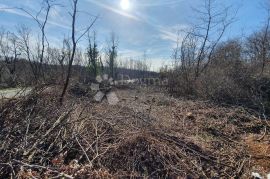 Građevinsko zemljište u okolici istarskog grada Pazina, Pazin, Zemljište