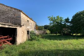 SVETVINČENAT – samostojeća kamena kuća na mirnoj lokaciji, Svetvinčenat, Haus