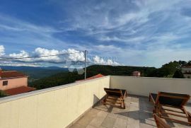 PREKRASNA KUĆA ZA ODMOR S PANORAMSKIM POGLEDOM, Oprtalj, Casa