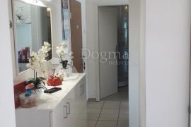 APARTMAN, 100 M DO MORA, Crikvenica, Appartement