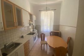 Drugi red od mora, zasebni ulaz i velika terasa !, Opatija, Appartment