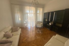 Drugi red od mora, zasebni ulaz i velika terasa !, Opatija, Appartment