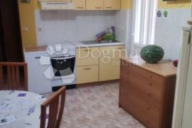 PREDIVNA KUĆA U BLIZINI MORA, Novigrad, House