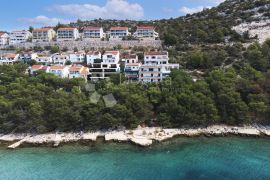 DRAGE PAKOŠTANE LUXURY APARTMENT FIRST LINE TO THE SEA - A2, Pakoštane, Διαμέρισμα