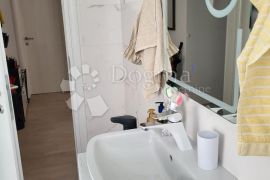 Komforan trosobni apartman, Crikvenica, Stan