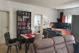 Komforan trosobni apartman, Crikvenica, Stan