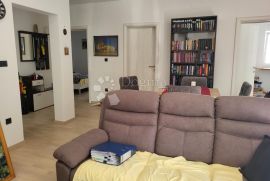 Komforan trosobni apartman, Crikvenica, Stan