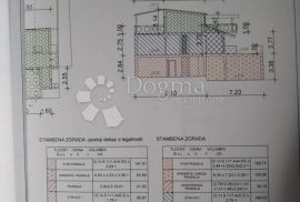 Kuća na Črnomercu s izvedbom 3 odvojena stana !, Zagreb, Kuća