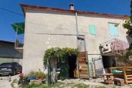 Kuća za djelomičnu renovaciju u središnjoj Istri, Pazin - Okolica, House