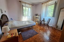 Prostran stran s velikim potencijalom, Pula, Appartement