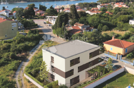 NOVOGRADNJA 400 M DO MORA – STAN 2 + VRT 118 M2 – PRIZEMLJE, Medulin, Apartamento