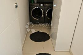 NJIVICE APARTMAN U PRIZEMLJU NA 100 M OD MORA, Omišalj, Apartamento