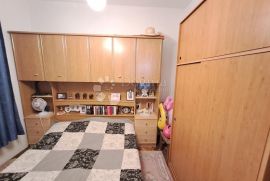 KRK ODLIČAN APARTMAN NA SUPER LOKACIJI, Omišalj, Wohnung