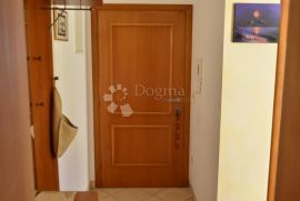 UVALA SOLINE APARTMAN NA 100 M OD MORA, Dobrinj, Appartment