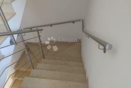 UVALA SOLINE APARTMAN NA 100 M OD MORA, Dobrinj, Appartment