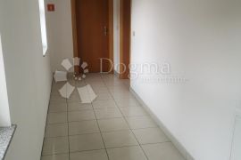 Garsonijera na 2. katu!, Novi Vinodolski, Appartment