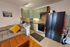 NJIVICE, APARTMAN 200 METARA OD MORA, Omišalj, Appartamento