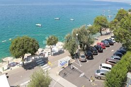 Hotel prvi red do mora, Crikvenica, Immobili commerciali