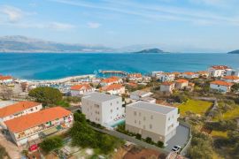 SLATINE – LUKSUZNA NOVOGRADNJA 2. KAT (B4), Trogir, Apartamento