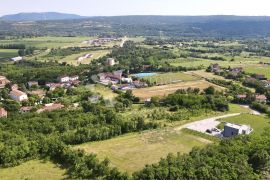 Zemljšte sa prekrasnim pogledom na Učku i zelenilo, Kršan, Terrain