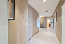 Luksuzan stan 217 m2 s pogledom na more, Rijeka, Appartment