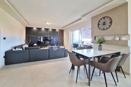 Luksuzan stan 217 m2 s pogledom na more, Rijeka, Appartment