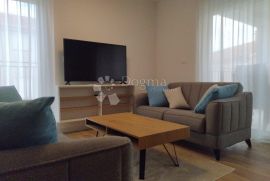 MODERNI VELIKI APARTMAN - MALINSKA - 350M OD MORA, Malinska-Dubašnica, Apartamento