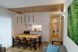 MODERNI VELIKI APARTMAN - MALINSKA - 350M OD MORA, Malinska-Dubašnica, Apartamento