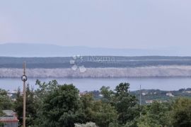 GRAĐEVINSKO ZEMLJIŠTE 738 m² S POGLEDOM NA MORE, Crikvenica, Terreno