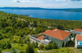 VILLA SA PANORAMSKIM POGLEDOM (CRIKVENICA), Crikvenica, Casa