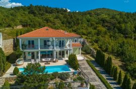 VILLA SA PANORAMSKIM POGLEDOM (CRIKVENICA), Crikvenica, Casa