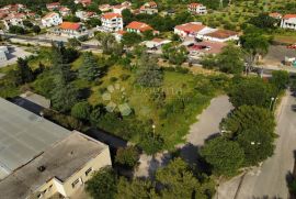 ŠIBENIK BILICE POSLOVNI PROSTOR OD 2200 M2 NA TERENU OD 12.266 M2, Šibenik - Okolica, Gewerbeimmobilie