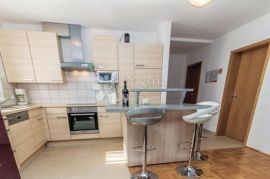 Apartman s okućnicom blizu mora, Dobrinj, Apartamento