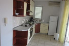 PRILIKA!! Apartman Porat 80m od mora, Malinska-Dubašnica, Daire