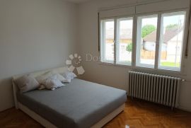 Kuća katnica za prodaju,180 m²,plac 6 670 m²,Darda, Darda, Haus