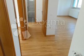 PRILIKA! Novogradnja Zaprešić 2000€/m2 (garaža,vrt,parking), Zaprešić, Διαμέρισμα