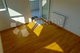 PRILIKA! Novogradnja Zaprešić 2000€/m2 (garaža,vrt,parking), Zaprešić, Διαμέρισμα