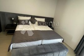 MEDULIN- Luksuzan penthouse sa pogledom na more! Novogradnja!, Medulin, Kвартира