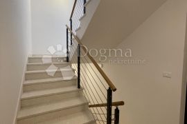 MEDULIN- Luksuzan penthouse sa pogledom na more! Novogradnja!, Medulin, Kвартира