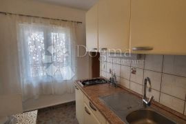 PRIMOSTEN-APARTMANSKA KUĆA S POGLEDOM, Primošten, بيت