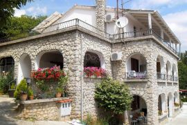 Ika, apartmanska kuća, Opatija - Okolica, Propiedad comercial