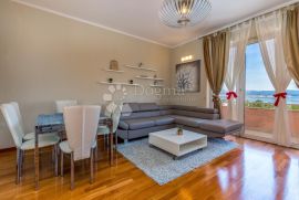 Luksuzna  apartmanska vila  s 4.500 m2  zemljišta, Lovran, بيت