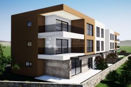 VODICE, luksuzni stan uz more, B3 drugi kat, 103,34 m2, Vodice, Flat