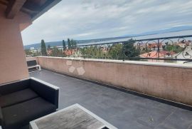 Selce apartman sa pogledom na more, Crikvenica, شقة