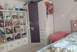 Selce apartman sa pogledom na more, Crikvenica, شقة