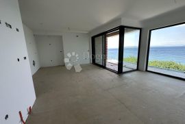 Penthouse 1.RED DO MORA, Novi Vinodolski, Kвартира