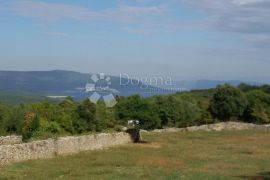 PREDIVNO GRAĐEVINSKO ZEMLJIŠTE S POGLEDOM NA MORE, Marčana, Terrain