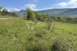 Veliko poljoprivredno zemljište, Kršan, Terrain