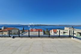 CRIKVENICA ,PENTHOUSE 3S+DB,VELIKA GARAŽA, Crikvenica, Appartamento